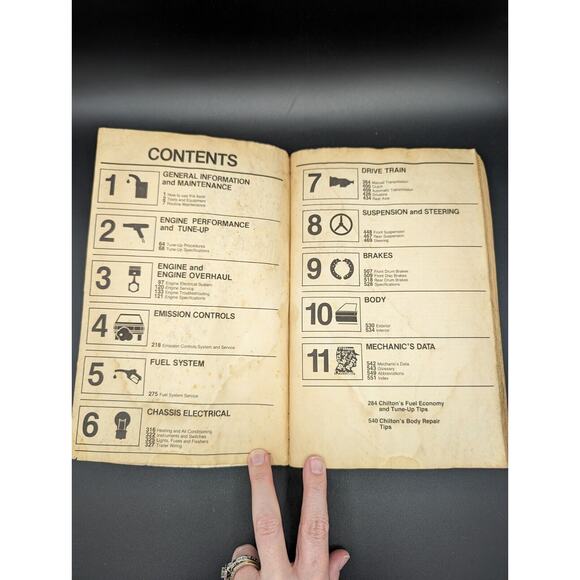 Chilton's Repair Manual Book Toyota Trucks 1970-88 Part No. 7035 4WD Diesel READ - Picture 10 of 13